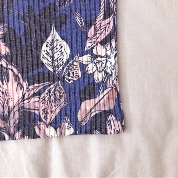 Tropical Flower Ribbed Tight Halter Top - Picture 5 of 8